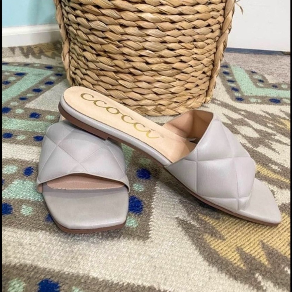 CCOCCI, grey/cream slide sandal, size 7.5 NEW